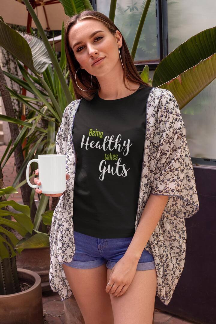 T-shirt femme noir 'Being healthy takes guts'