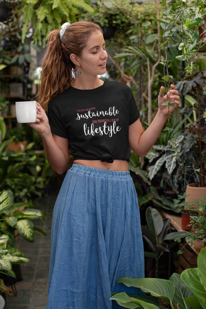 T-shirt femme noir 'Sustainable lifestyle'