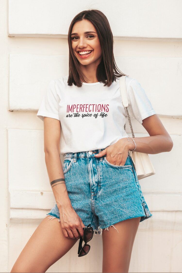 T-shirt blanc 'imperfections are the spices of life'